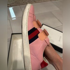 Gucci sneakers size 37 excellent